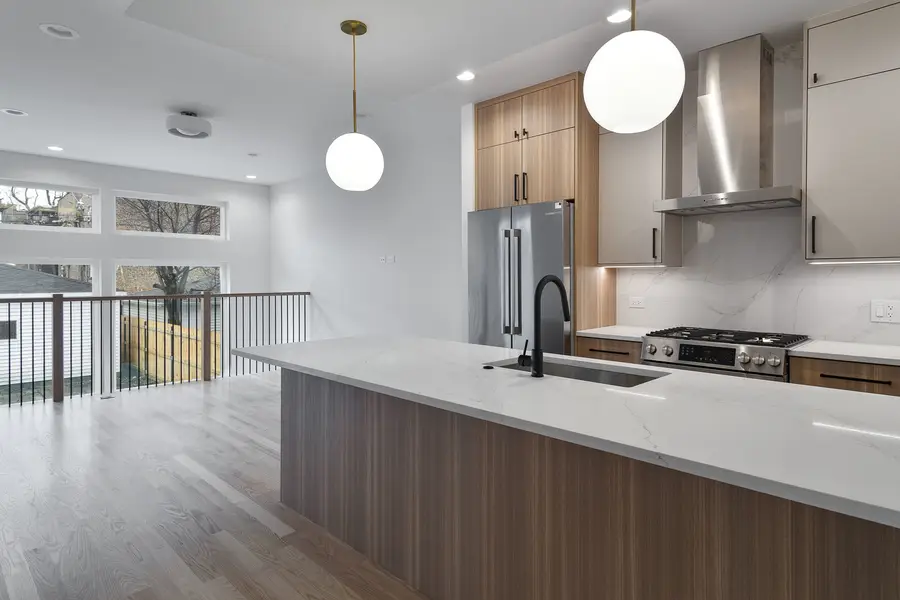 5355 N Melvina Avenue, Chicago, IL 60630 - #2