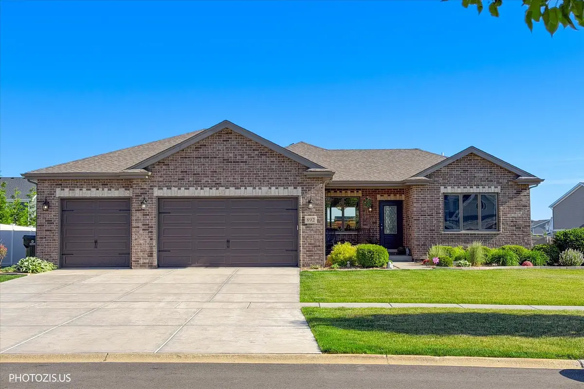 892 W Woodlawn Road, New Lenox, IL 60451 - #1