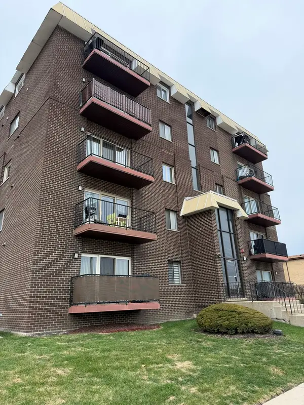 10424 Central Avenue #3NE, Oak Lawn, IL 60453