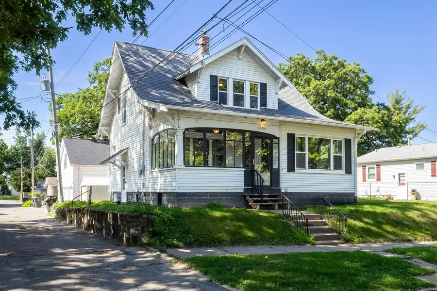 2416 17th Avenue, Rock Island, IL 61201 - #2