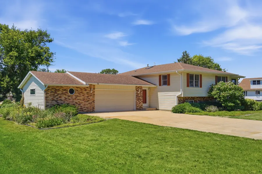 3603 14th Avenue, Sterling, IL 61081 - #2