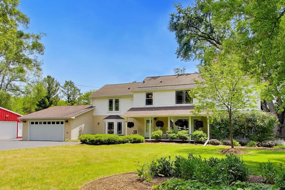 24331 N Kelsey Road, Barrington, IL 60010 - #1
