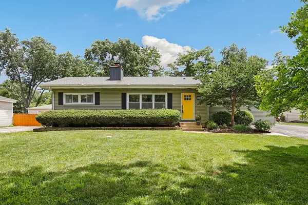 0N741 Barry Avenue, Wheaton, IL 60187