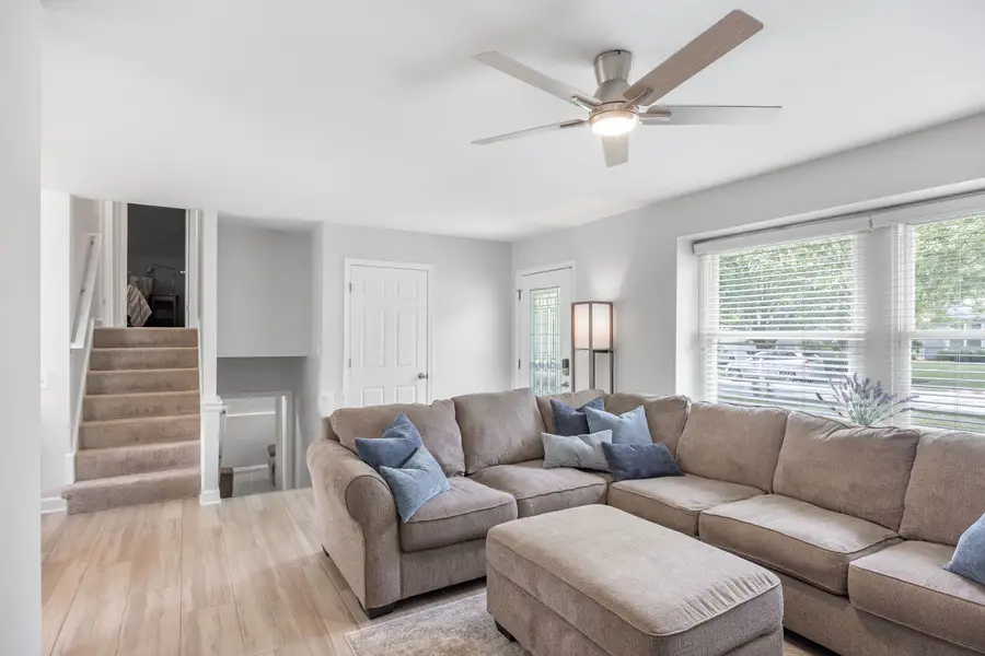 1513 Ronzheimer Avenue, Saint Charles, IL 60174 - #3