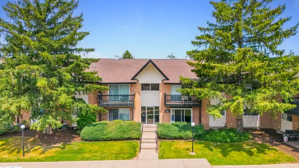 7A Kingery Quarter Avenue #201, Willowbrook, IL 60527