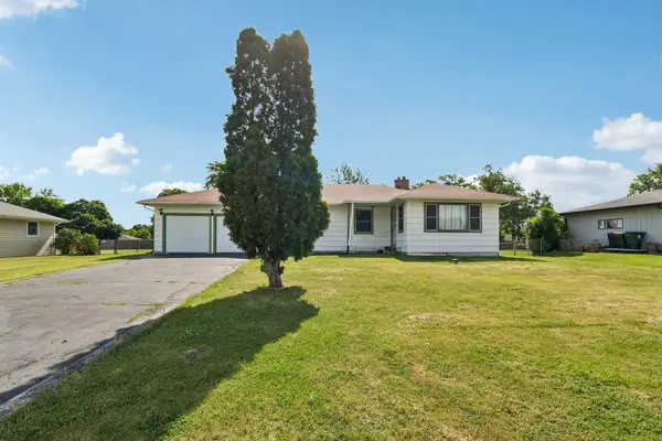 2N075 Mildred Avenue, Glen Ellyn, IL 60137