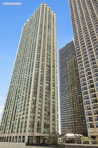 195 N Harbor Drive #3805, Chicago, IL 60601