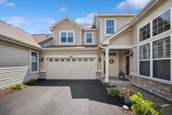 1903 Chase Lane #1903, Aurora, IL 60502