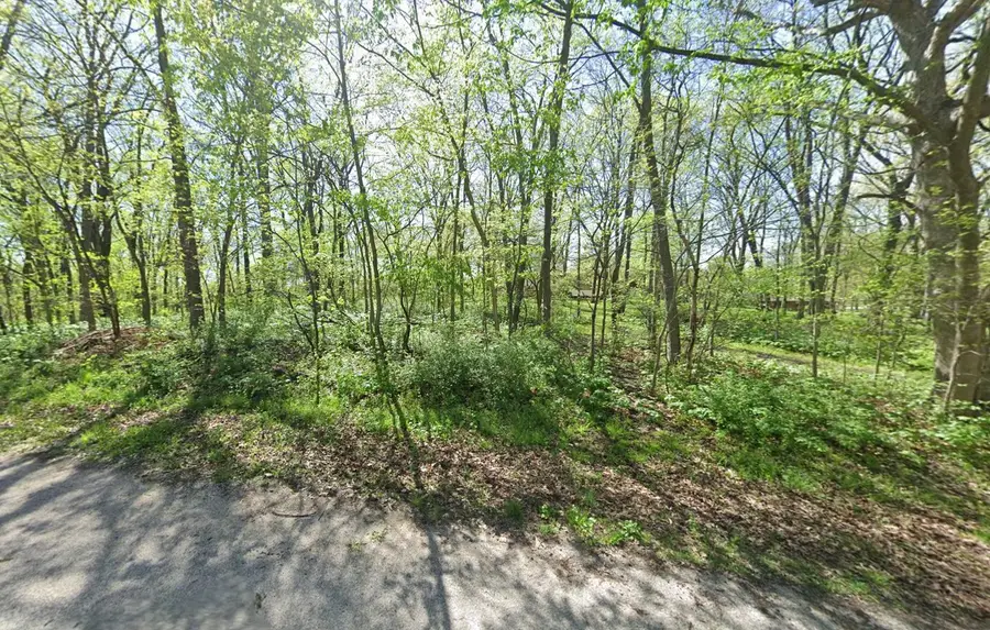 7290 Hickory Court, East Dubuque, IL 61025 - #2