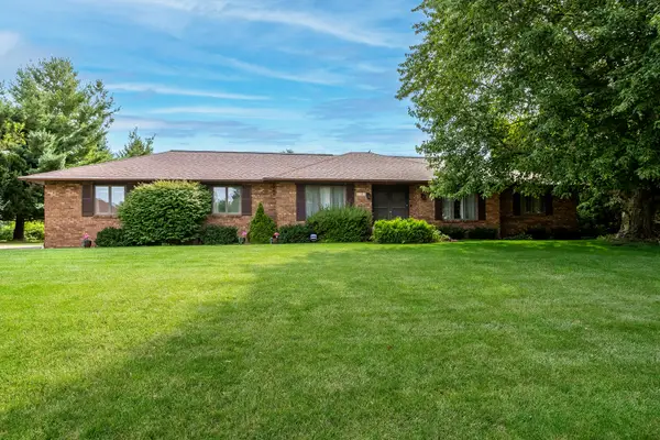 1151 Carriage Place Drive, Bettendorf, IA 52722