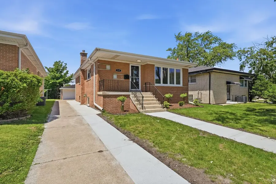 530 Bensley Avenue, Calumet City, IL 60409 - #2