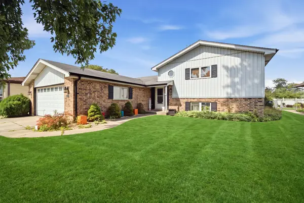 2238 Elmira Avenue, Des Plaines, IL 60018