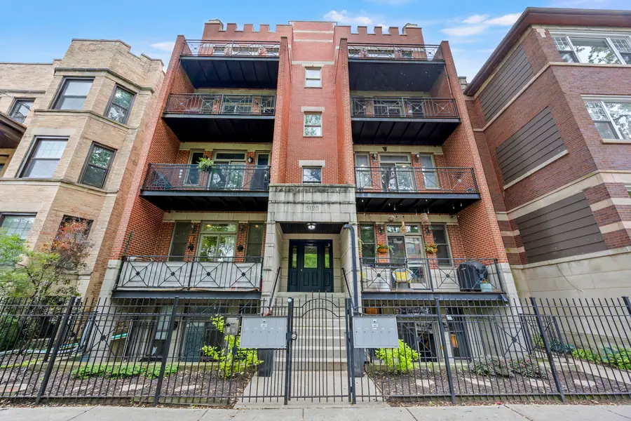 5125 N Kenmore Avenue #PH-North-5N, Chicago, IL 60640 - #2