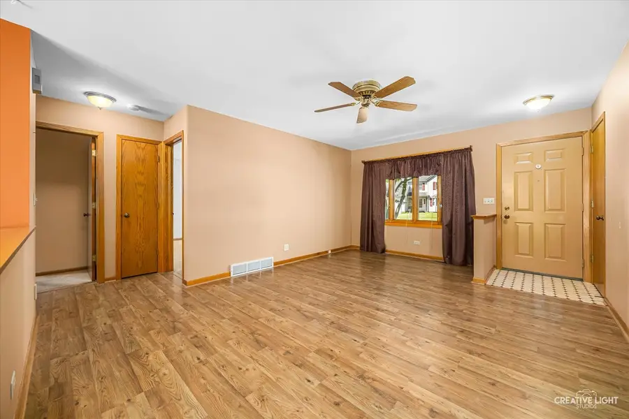 995 Blackhawk Drive, Elgin, IL 60120 - #2