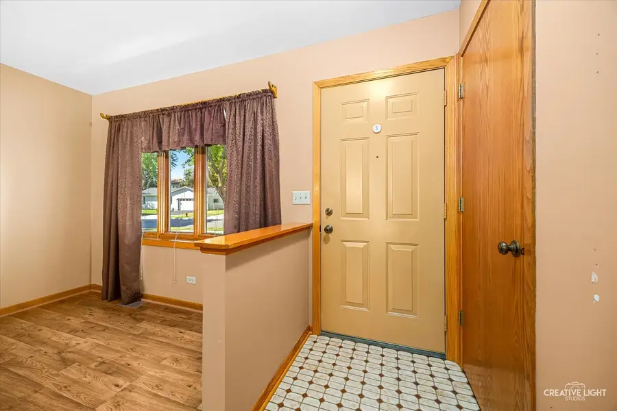 995 Blackhawk Drive, Elgin, IL 60120 - #3