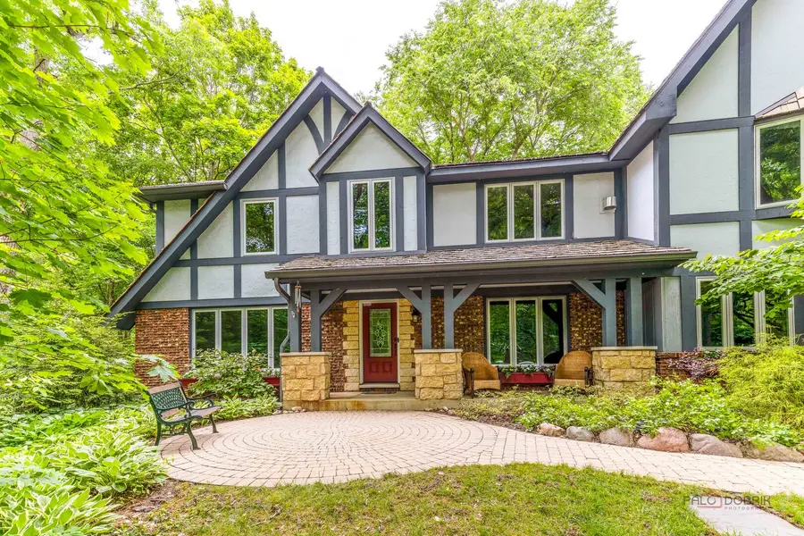 28588 N Tanglewood Court, Libertyville, IL 60048 - #3