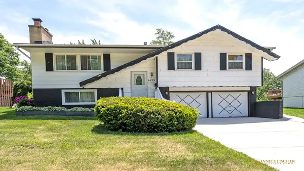 1425 Concord Lane, Schaumburg, IL 60193