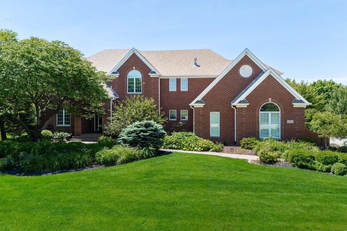 4824 Pigeon Creek Trail, Bettendorf, IA 52722 - #1