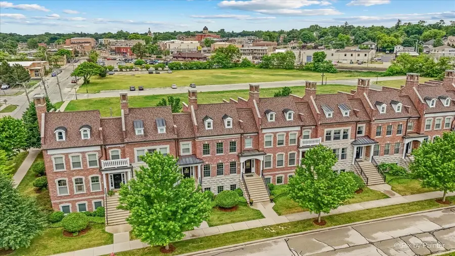 15 North Street #4H, Woodstock, IL 60098 - #2