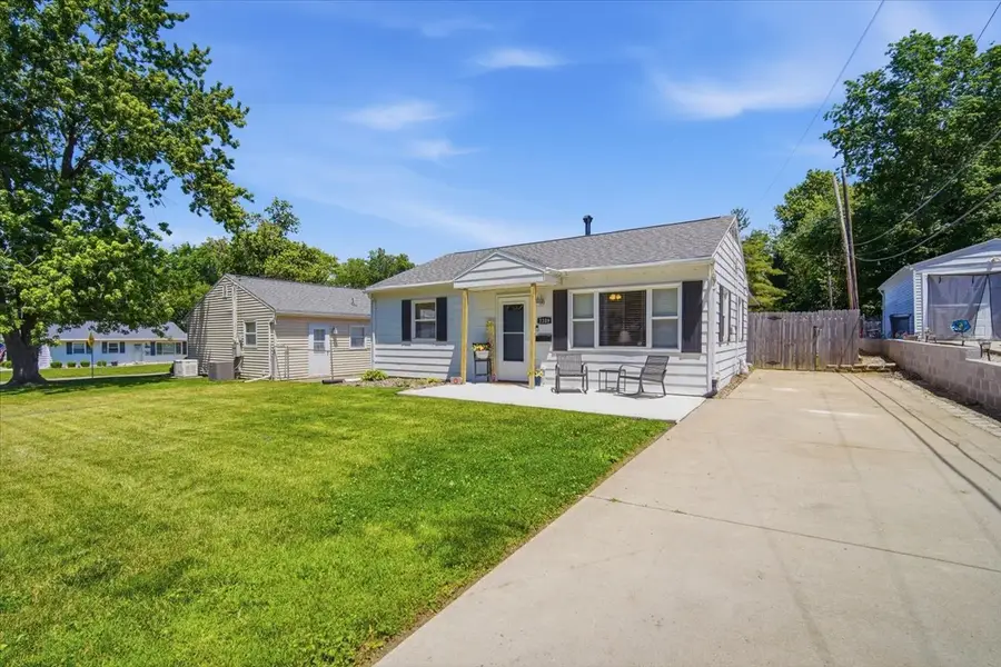 1109 N State Street, Bloomington, IL 61701 - #3