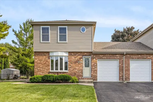 894 Glenlake Drive, Carol Stream, IL 60188