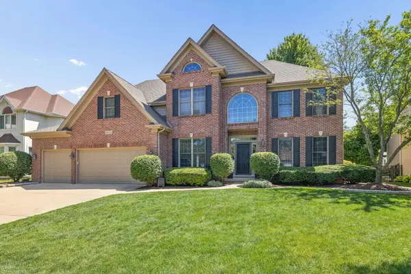 2612 Charlestowne Lane, Naperville, IL 60564