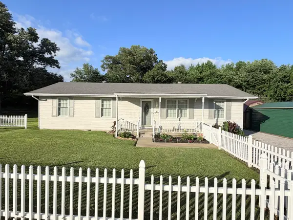 1200 Academy Street, Eldorado, IL 62930