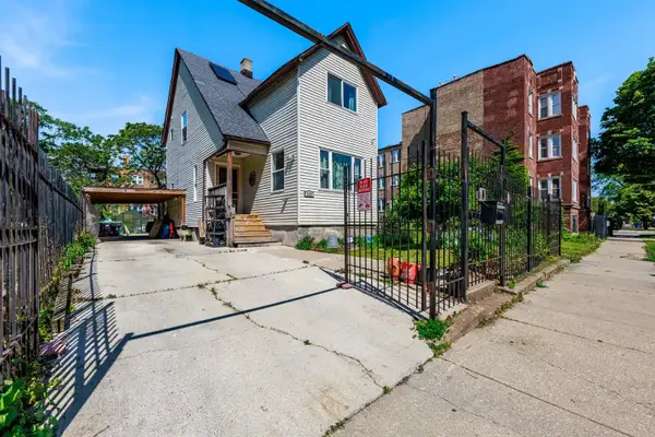 7412 S Phillips Avenue, Chicago, IL 60649
