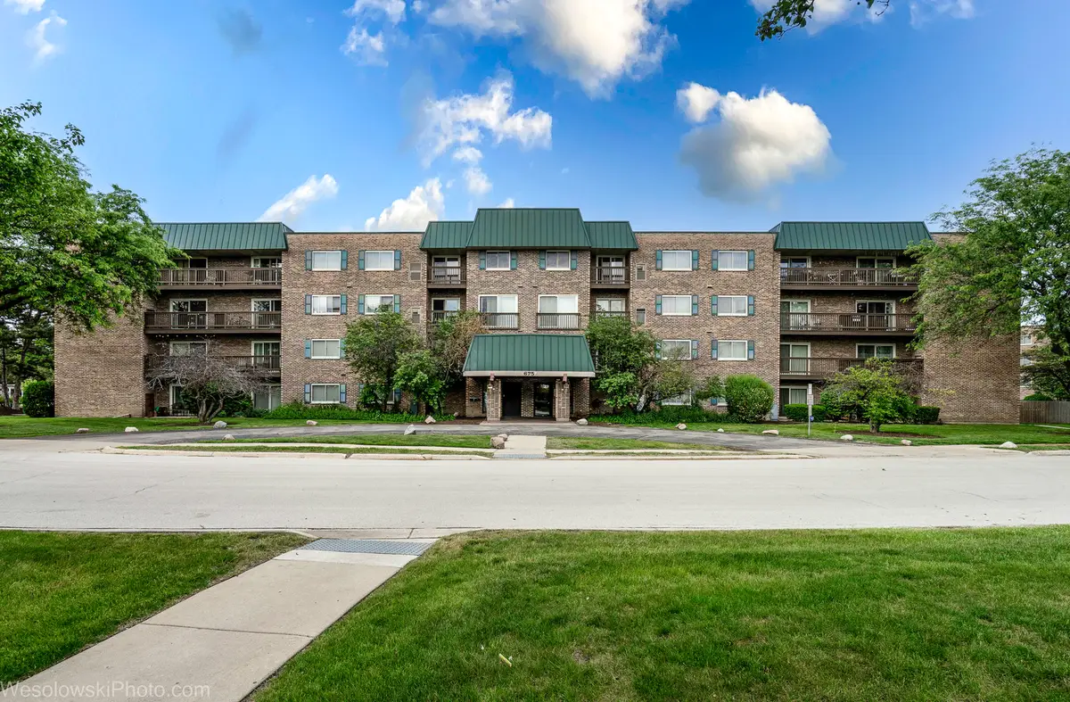 675 Grove Drive #304, Elk Grove Village, IL 60007 - #1