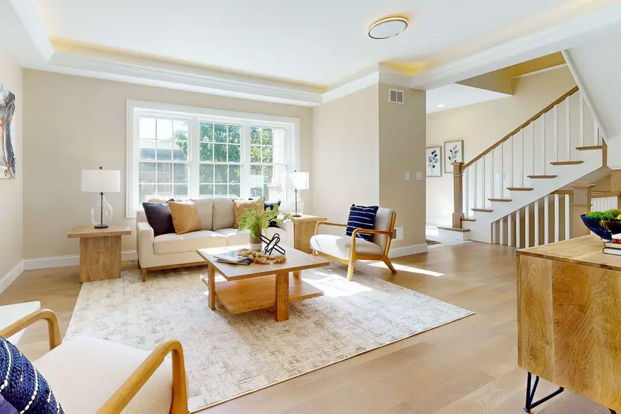 130 W Ellis Avenue, Libertyville, IL 60048 - #2