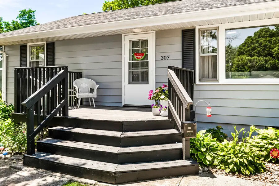 307 S Daniel Street, Leroy, IL 61752 - #3