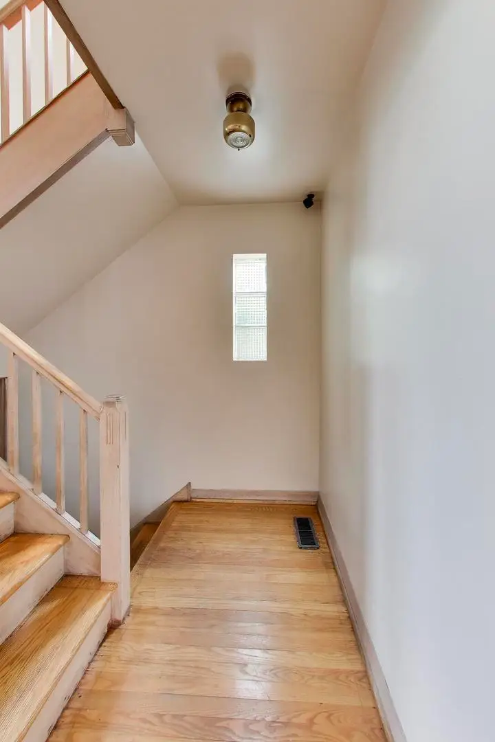 6025 N Sacramento Avenue, Chicago, IL 60659 - #3