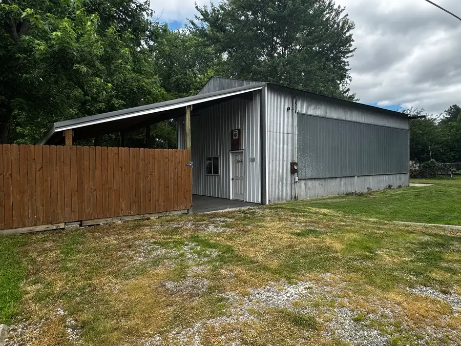 215 E Main Street, Tamaroa, IL 62888 - #3