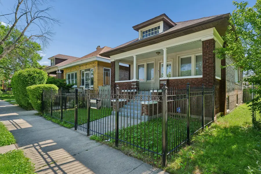 7545 S Ridgeland Avenue, Chicago, IL 60649 - #3