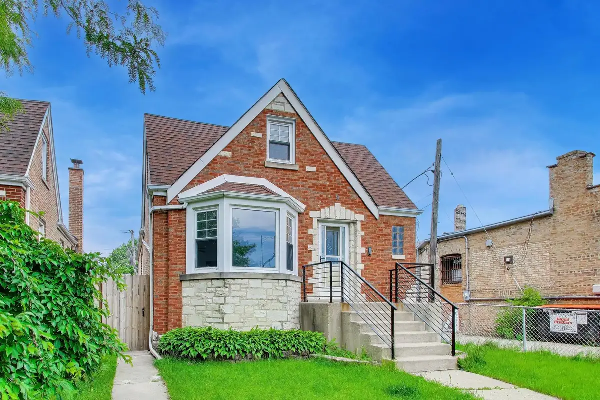 5718 N Parkside Avenue, Chicago, IL 60646 - #1