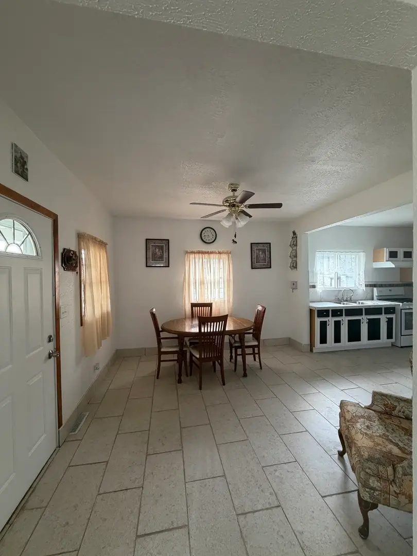 826 Prairie Avenue, Kewanee, IL 61443 - #3