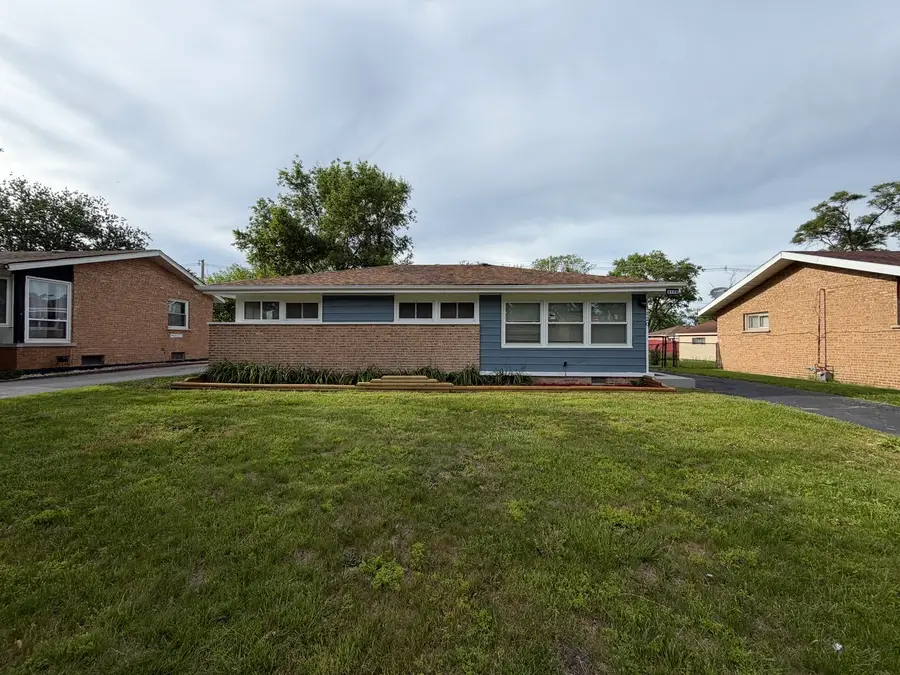3120 Wilshire Avenue, Markham, IL 60428 - #2