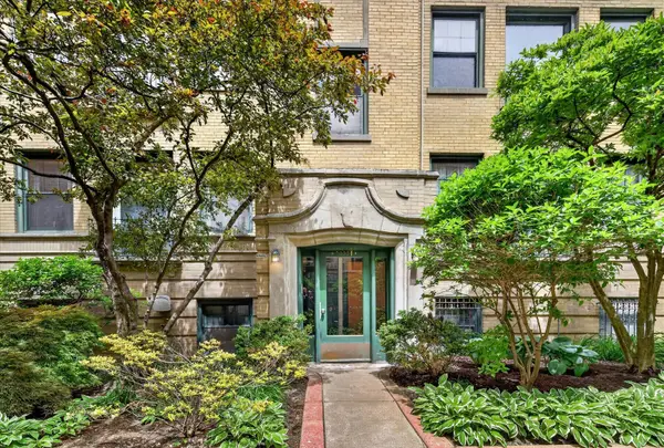 7033 N Sheridan Road #G, Chicago, IL 60626