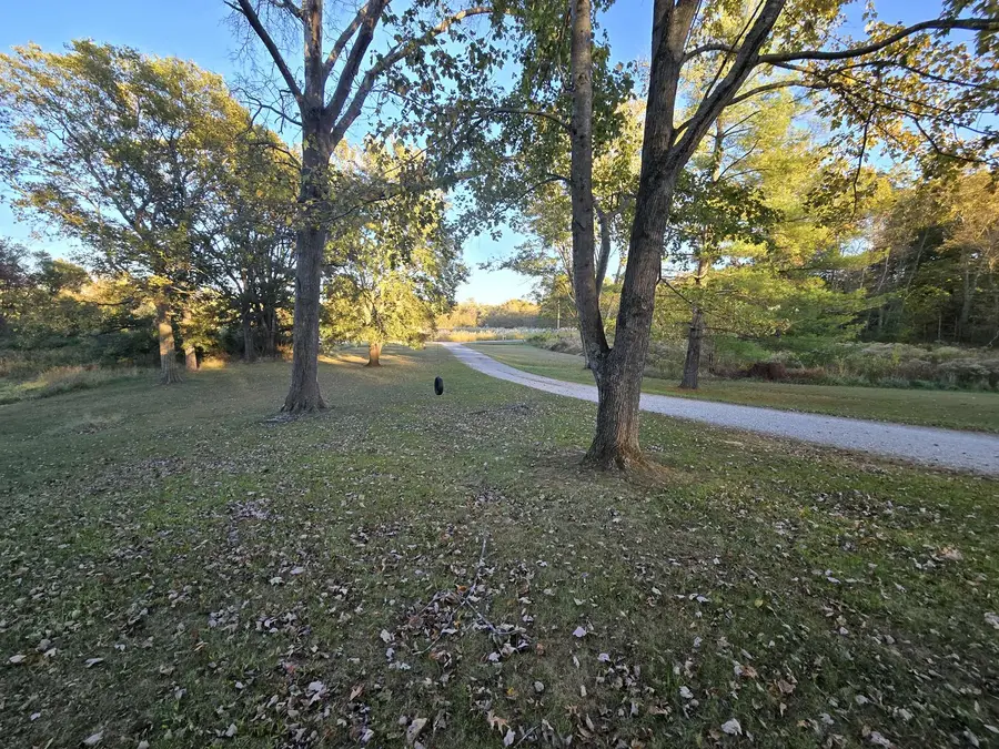 16737 N County Farm Lane, Mount Vernon, IL 62864 - #2