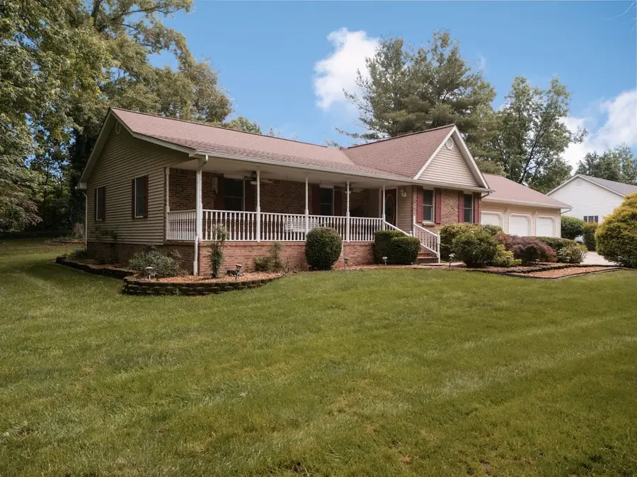 2006 Spring Garden Road, Marion, IL 62959 - #2