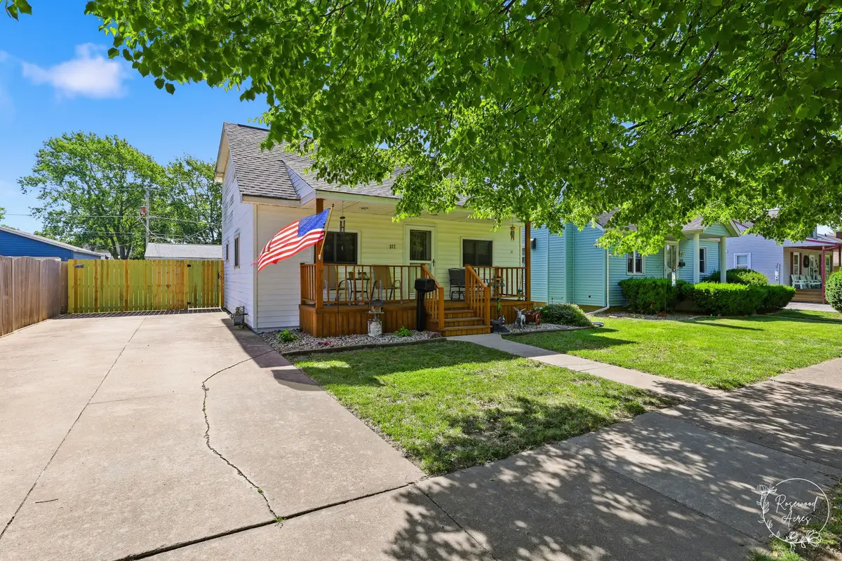 372 N Blaine Avenue, Bradley, IL 60915 - #1