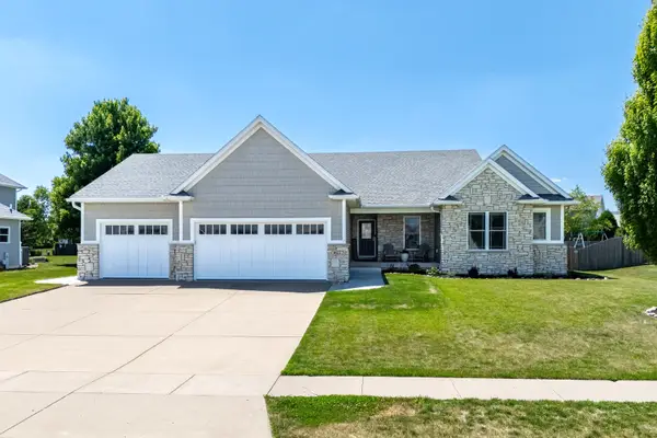 5612 Judge Road, Bettendorf, IA 52722