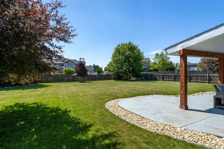5612 Judge Road, Bettendorf, IA 52722 - #2