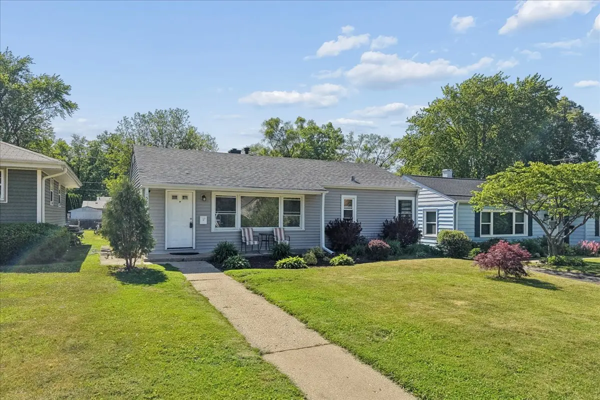 52 S Midland Avenue, Mundelein, IL 60060 - #1