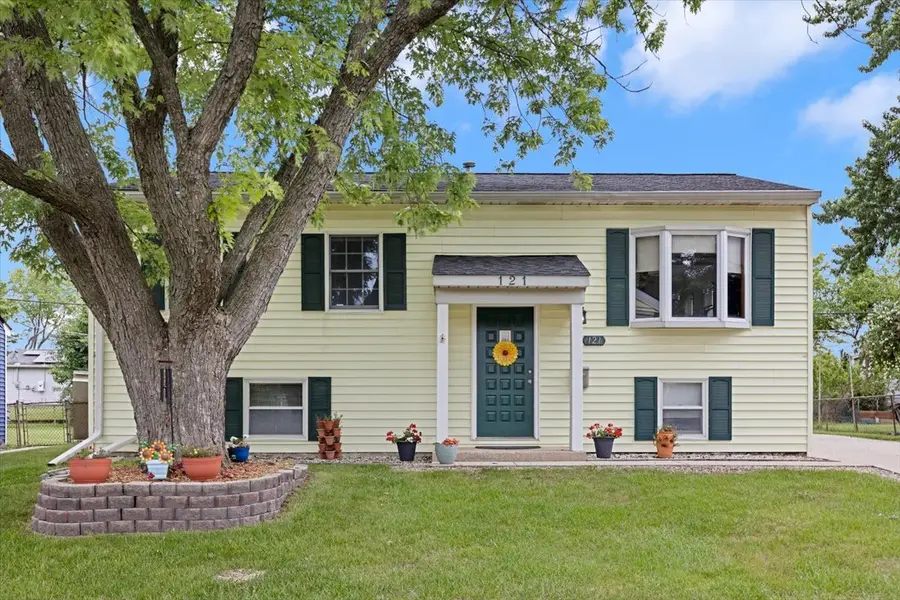 121 Seton Place, Streamwood, IL 60107 - #2