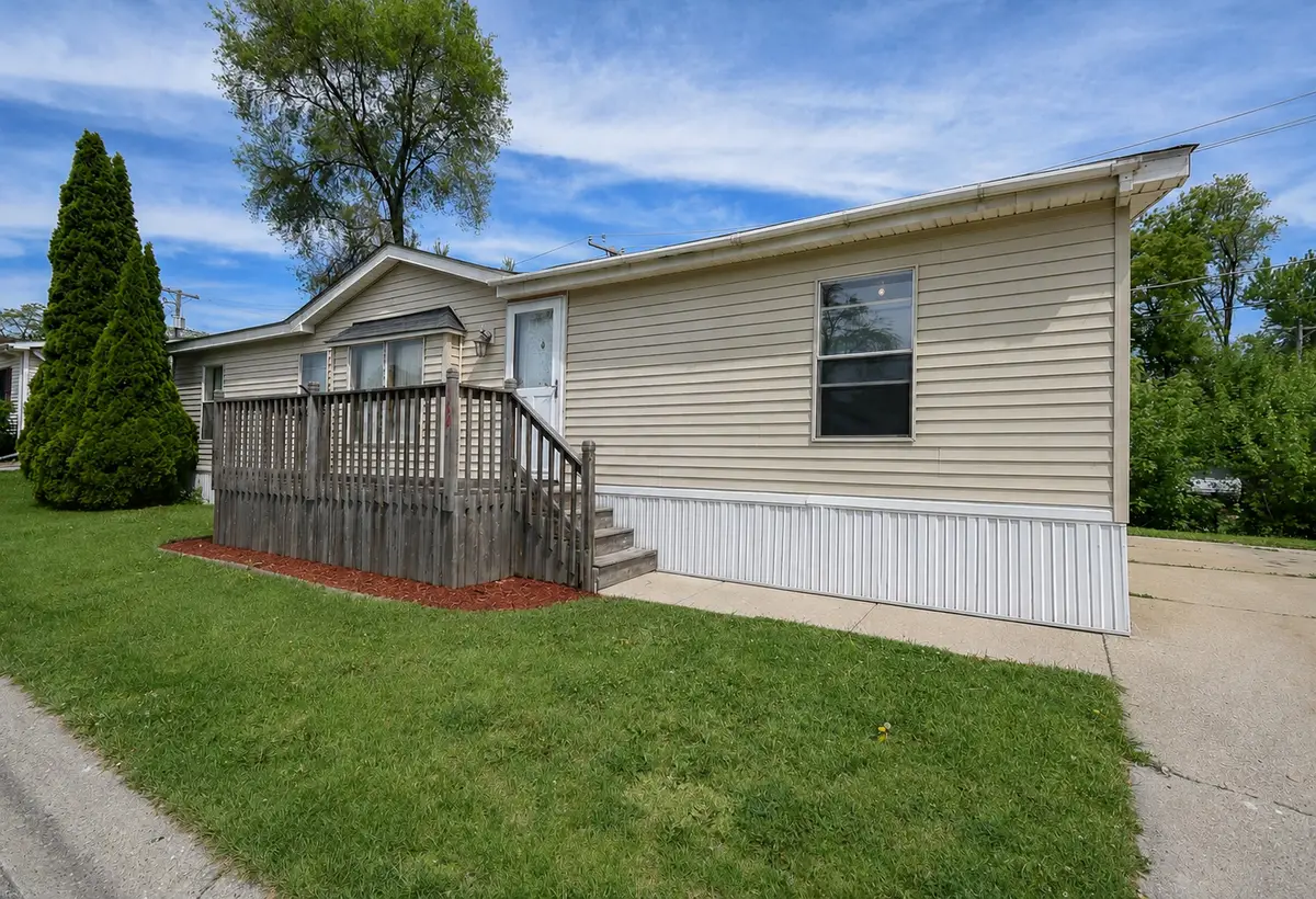 38703 N Sheridan Road #164, Beach Park, IL 60099 - #1