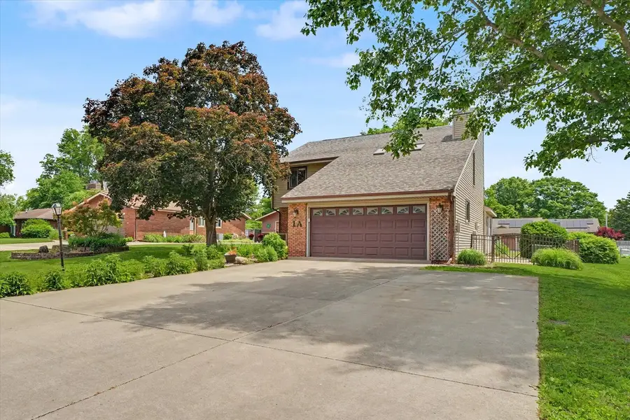 1 James Court, Sidney, IL 61877 - #3