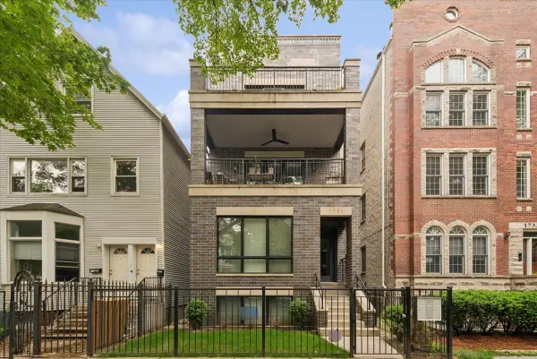 1731 W Roscoe Street #3, Chicago, IL 60657