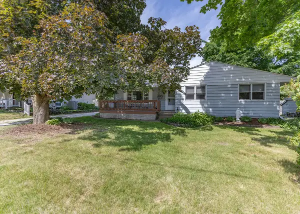 335 N Chicago Street, Geneseo, IL 61254