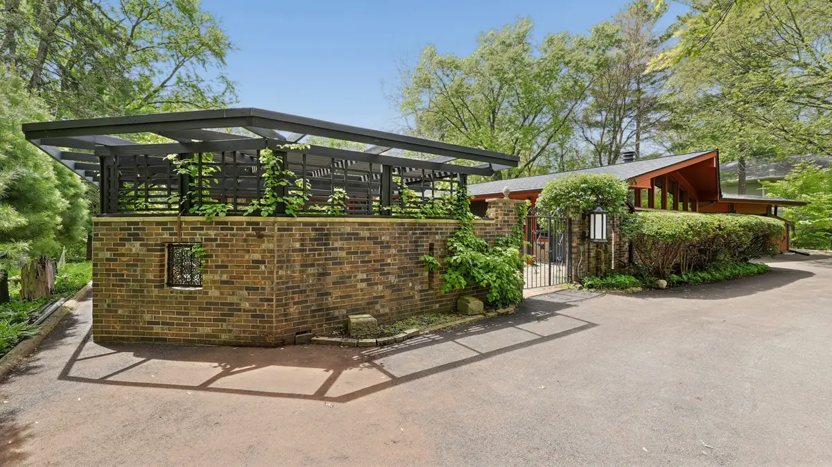 28W521 Purnell Road, West Chicago, IL 60185 - #1